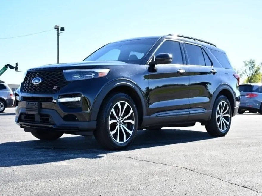 2020 Ford Explorer ST photo 1