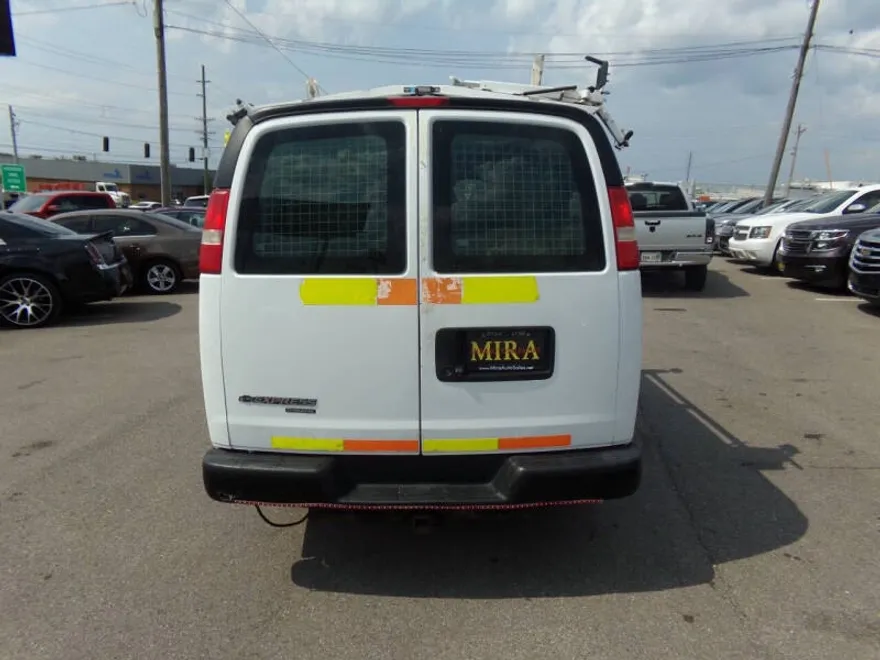 2015 Chevrolet Express 2500 Cargo photo 1