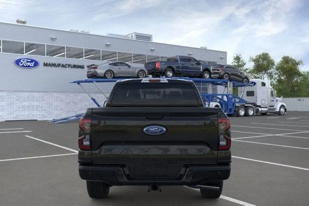 2025 Ford Ranger Lariat photo 1