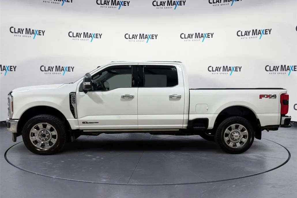 2024 Ford F-250 photo 1