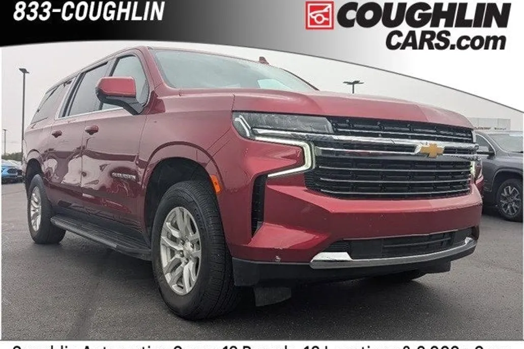 2021 Chevrolet Suburban LT photo 1