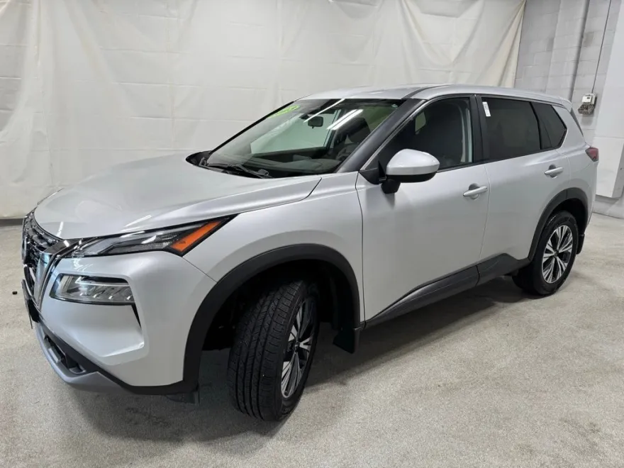 2023 Nissan Rogue SV AWD photo 2