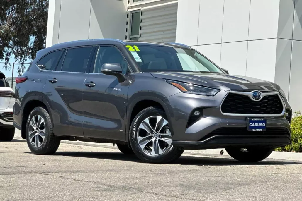 2021 Toyota Highlander Hybrid XLE Sport photo 1