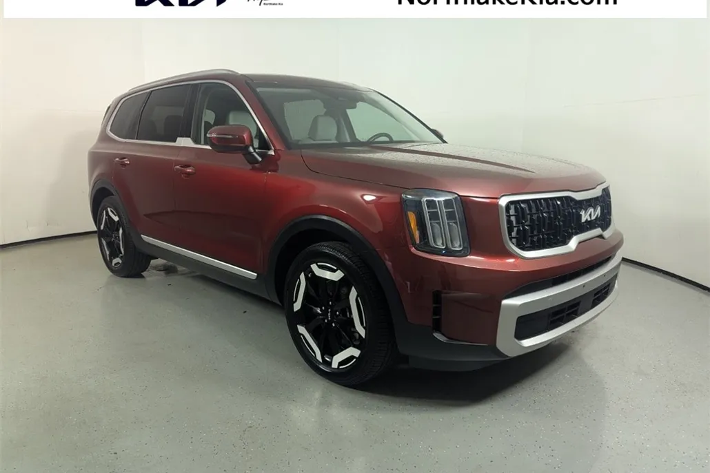 2023 Kia Telluride EX photo 1