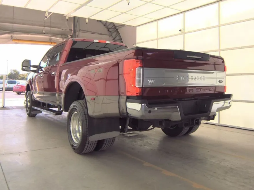 2017 Ford F-350 King Ranch photo 1
