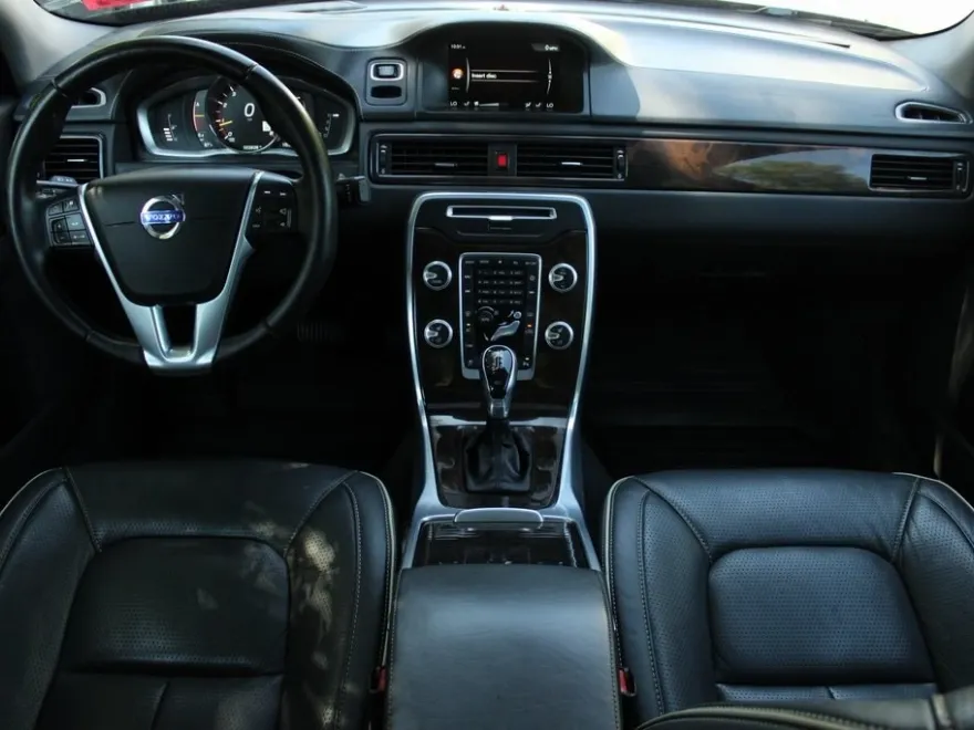 2015 Volvo S80 T6 Platinum photo 1