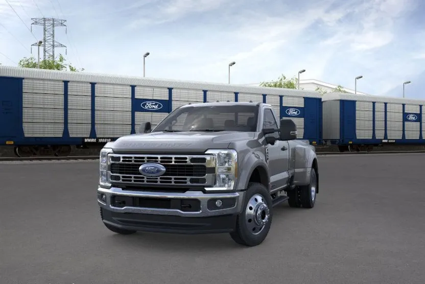 2026 Ford F-450 photo 1