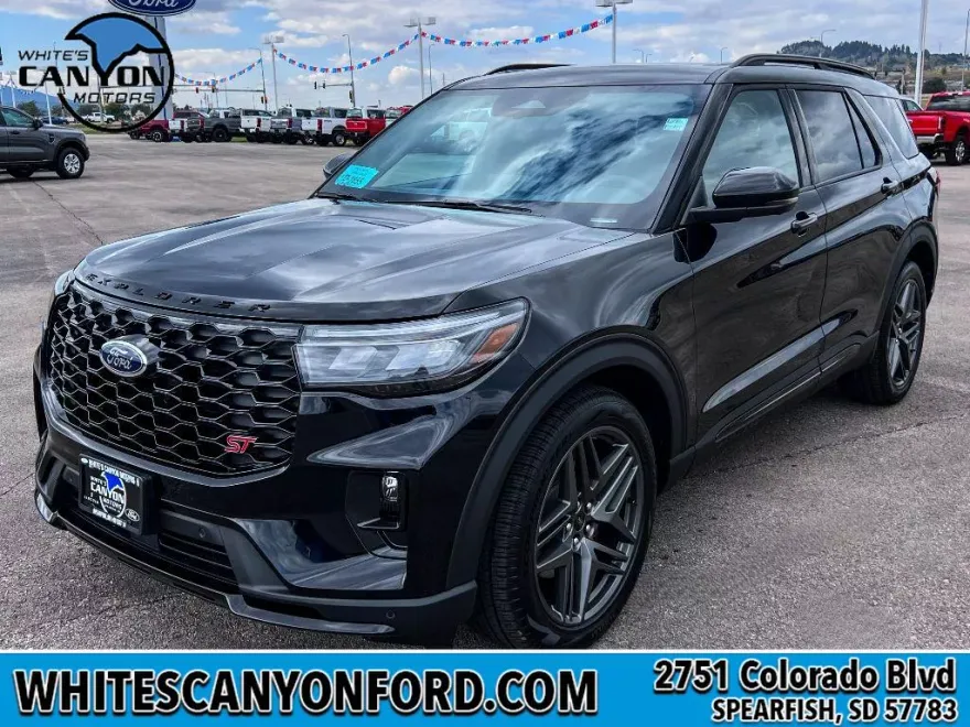 2025 Ford Explorer ST photo 1