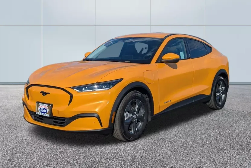 2022 Ford Mustang Mach-E Select photo 1