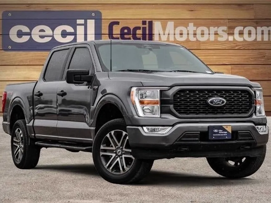 2022 Ford F-150 XL photo 1