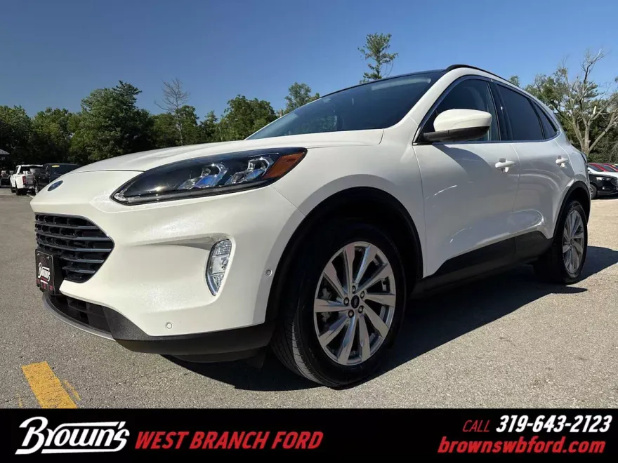 2022 Ford Escape Titanium photo 1