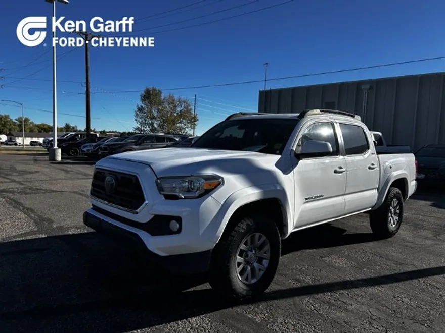 2018 Toyota Tacoma SR photo 1