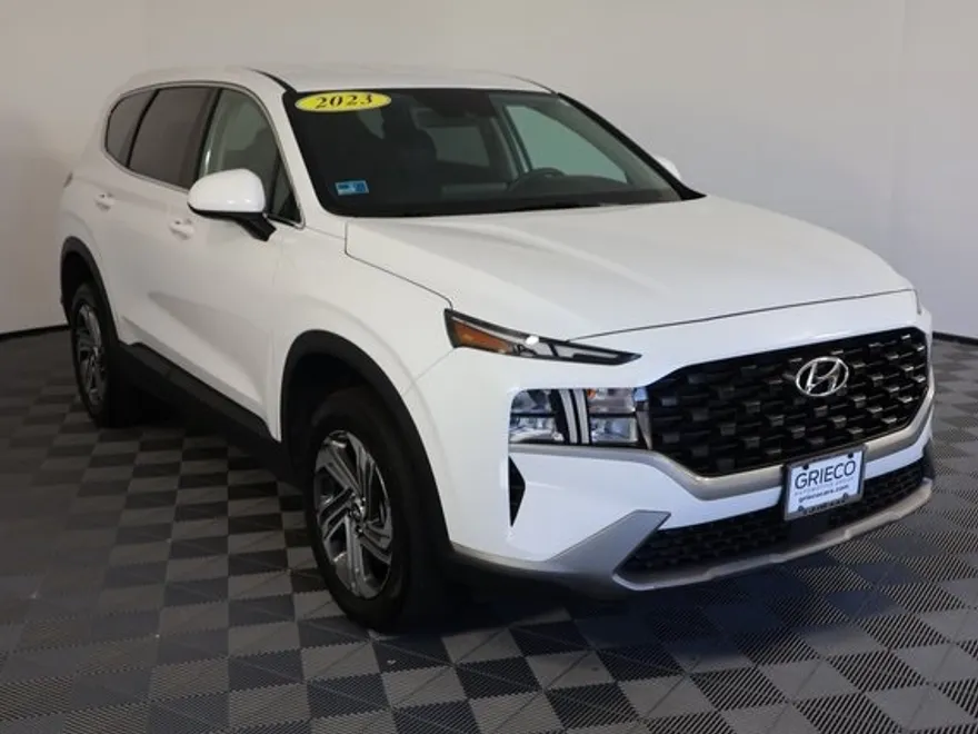 2023 Hyundai Santa Fe SE photo 1