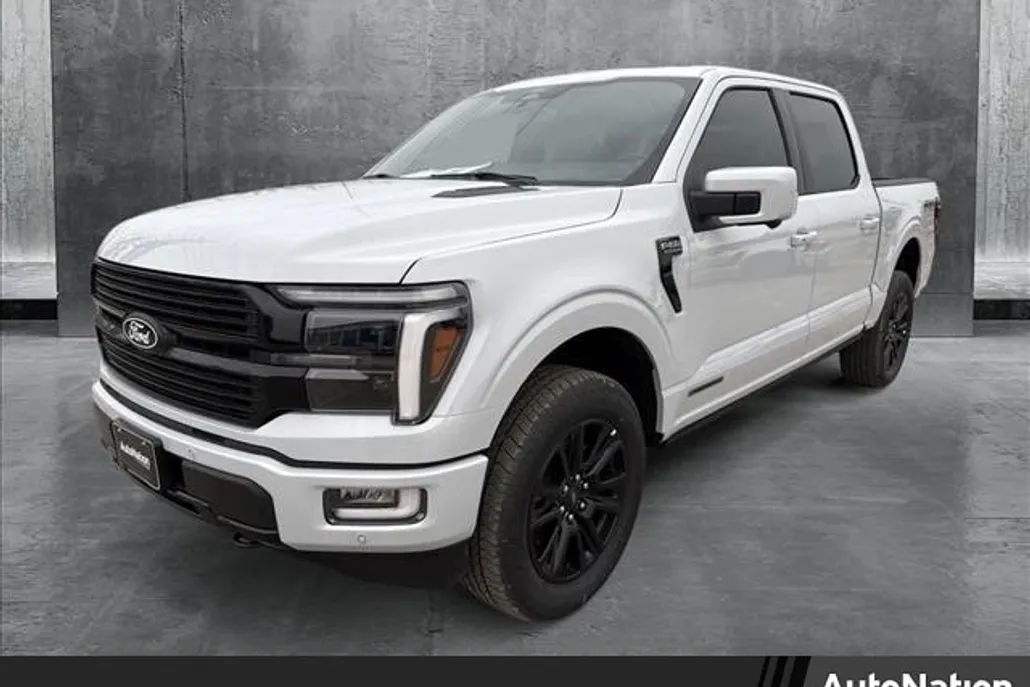 2025 Ford F-150 Platinum photo 1