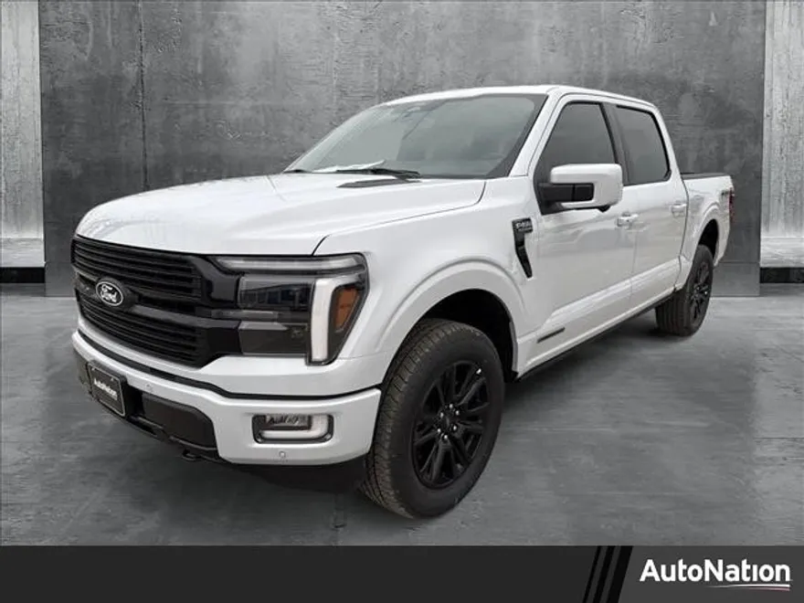 2025 Ford F-150 Platinum photo 1