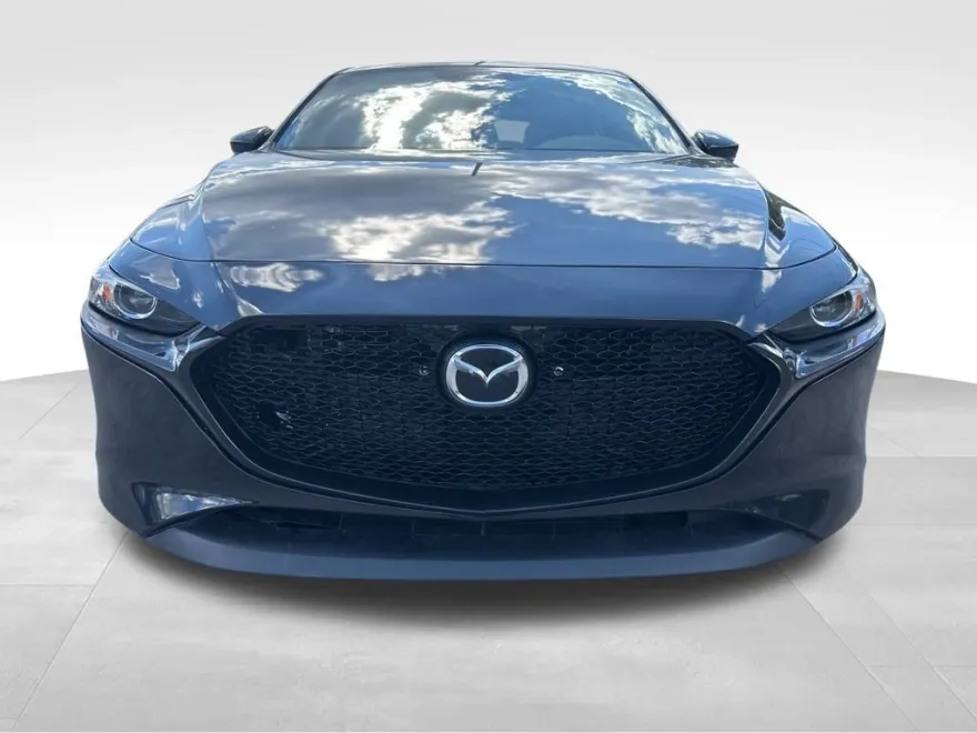 2024 Mazda Mazda3 2.5 Select Sport Hatchback photo 2
