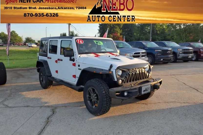 2016 Jeep Wrangler Unlimited Sahara Anniversary Edition photo 1