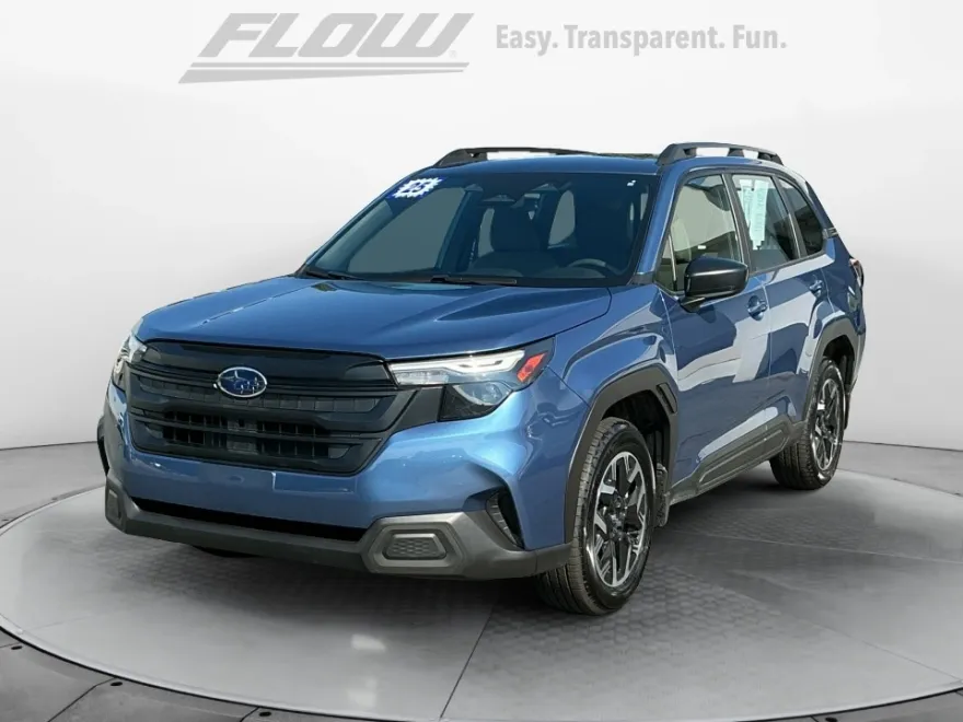 2025 Subaru Forester Base photo 1