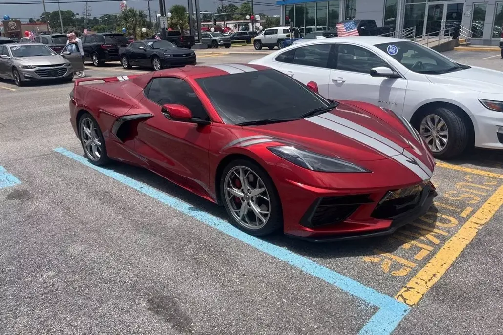 2022 Chevrolet Corvette Stingray 2LT photo 1