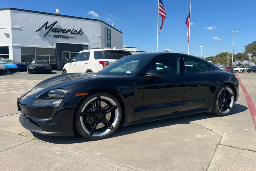 2022 Porsche Taycan 4S photo 1