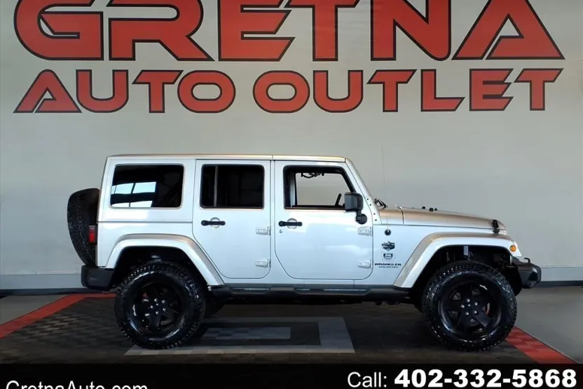 2012 Jeep Wrangler Unlimited Arctic photo 1
