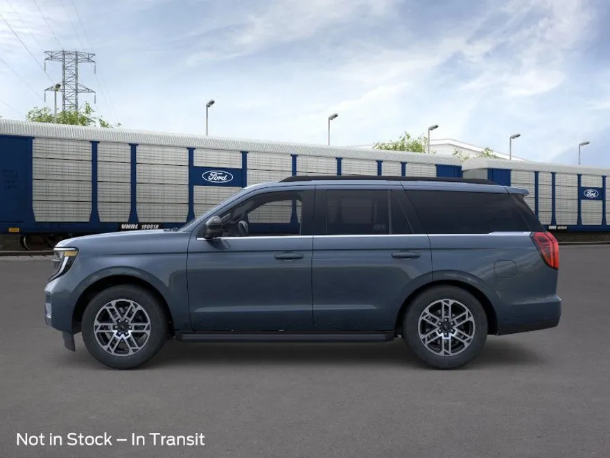 2025 Ford Expedition photo 1