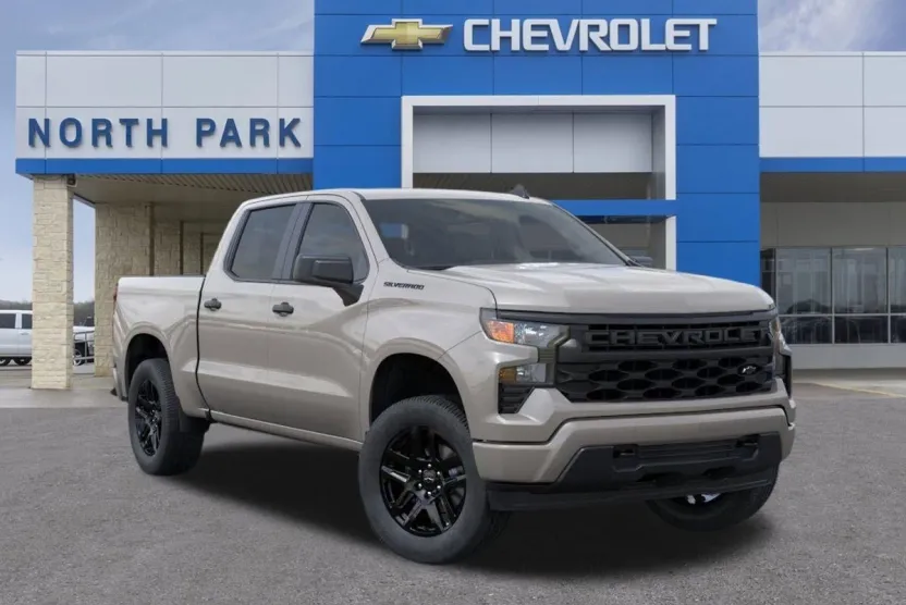 2026 Chevrolet Silverado 1500 Custom photo 1