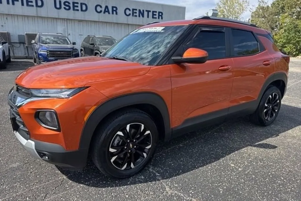 2023 Chevrolet Trailblazer LT photo 1