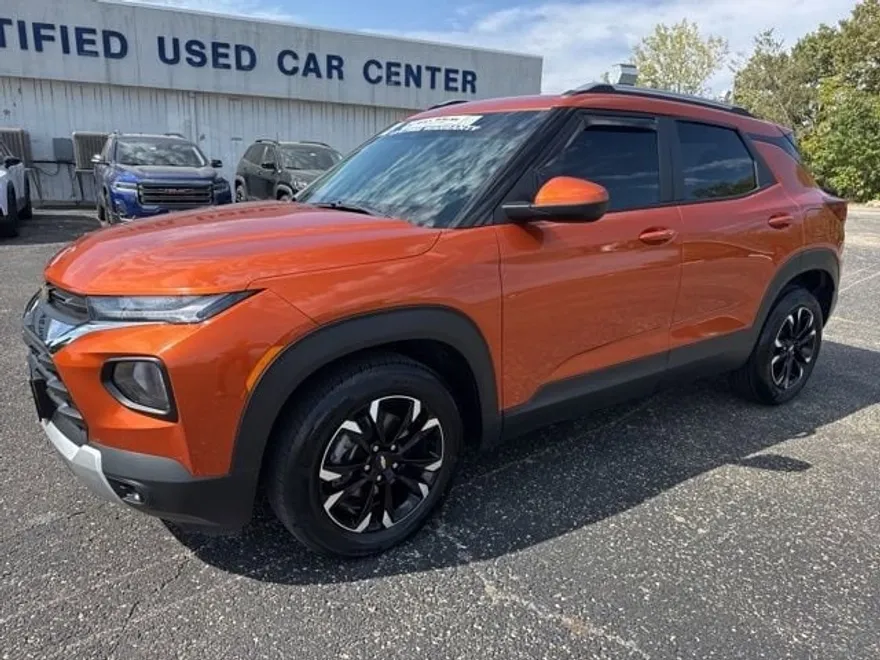 2023 Chevrolet Trailblazer LT photo 1