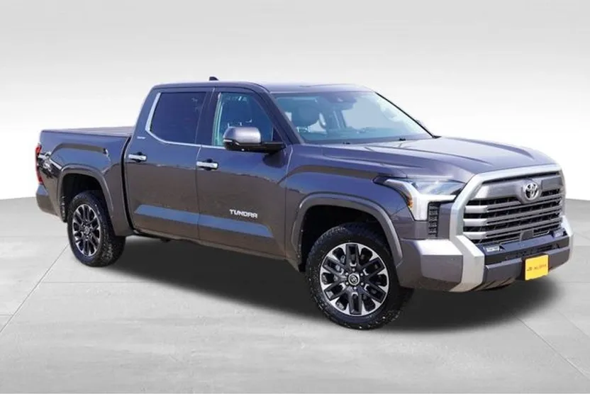 2022 Toyota Tundra Limited photo 1