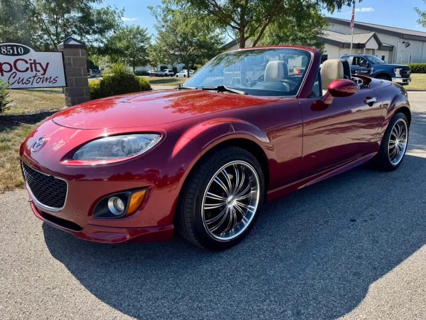2012 Mazda MX-5 Miata Miata Grand Touring photo 1