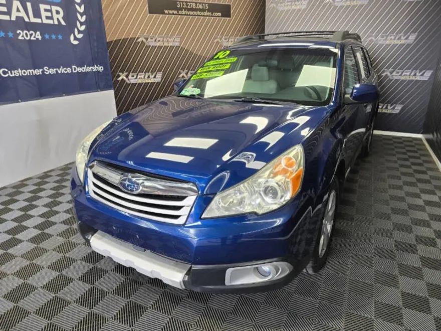 2010 Subaru Outback 3.6R Limited photo 1