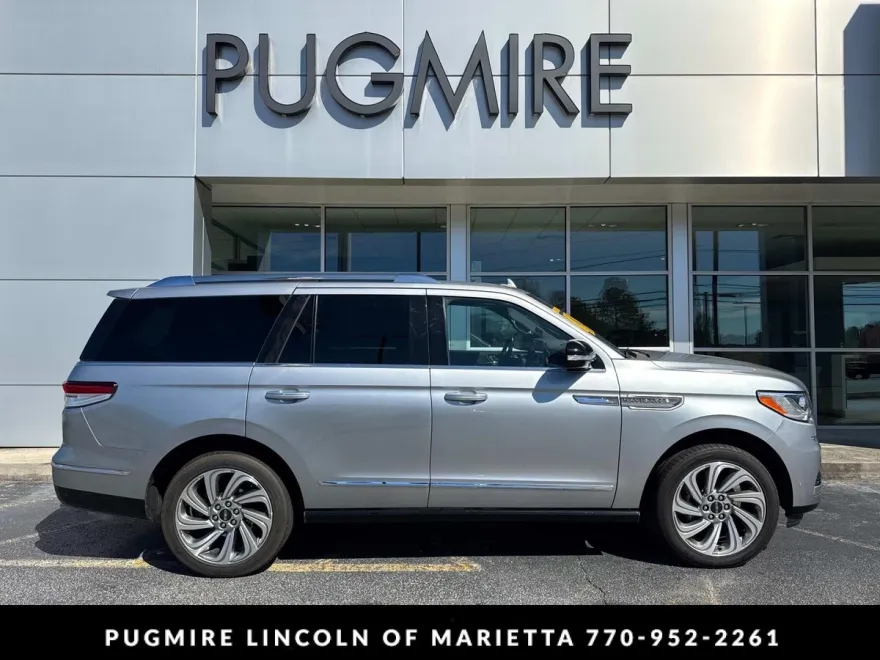 2022 Lincoln Navigator Reserve photo 1