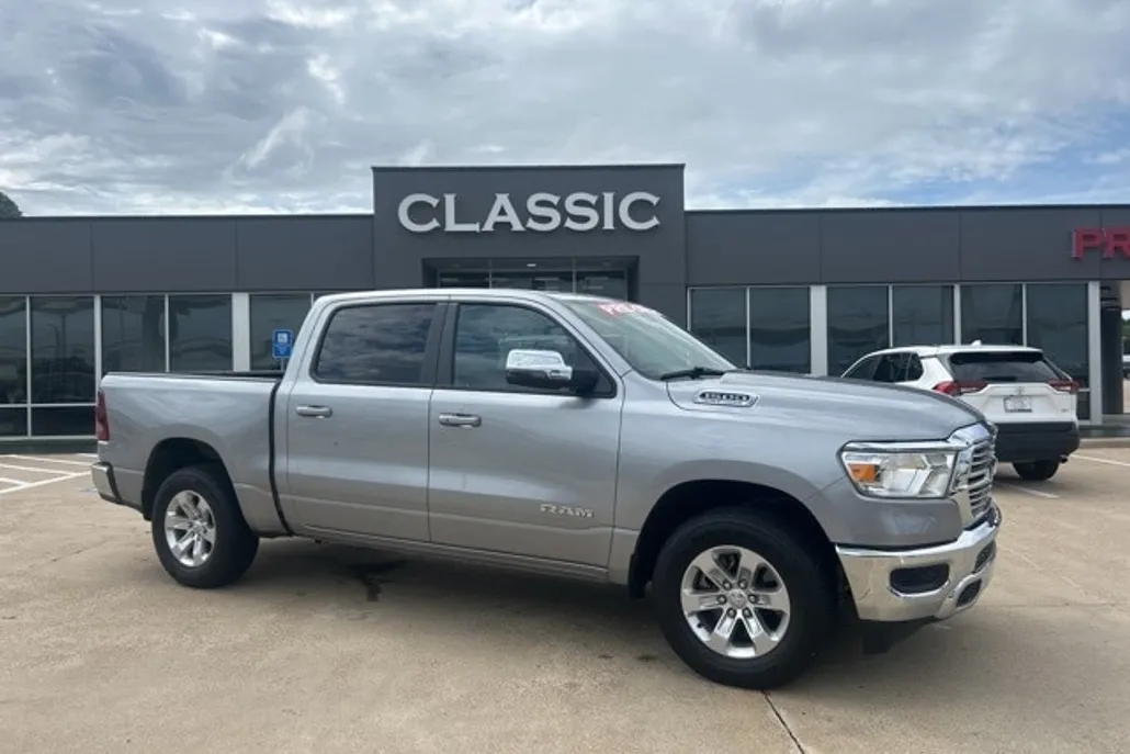 2024 Ram 1500 Laramie photo 1