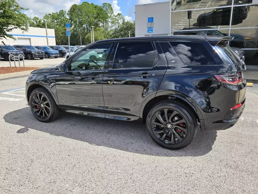 2023 Land Rover Discovery Sport SE R-Dynamic photo 1