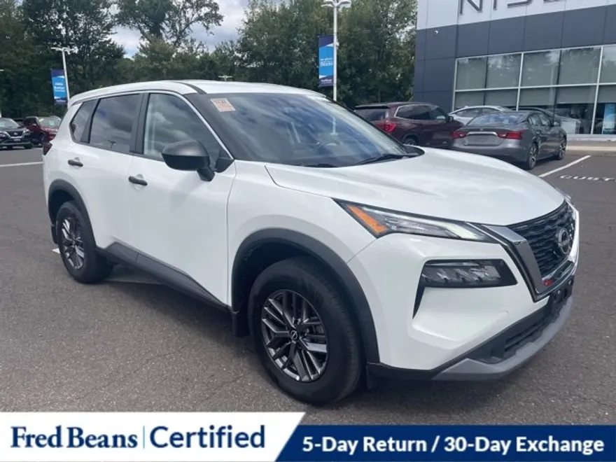 2022 Nissan Rogue S photo 1