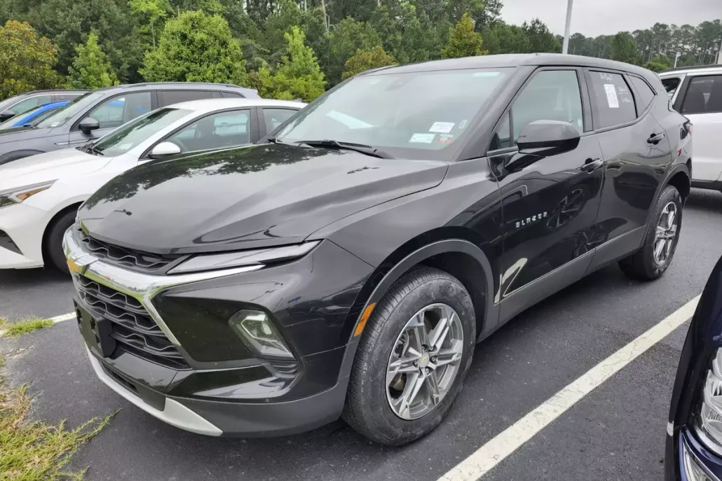 2023 Chevrolet Blazer 2LT photo 1