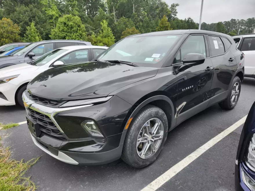2023 Chevrolet Blazer 2LT photo 1