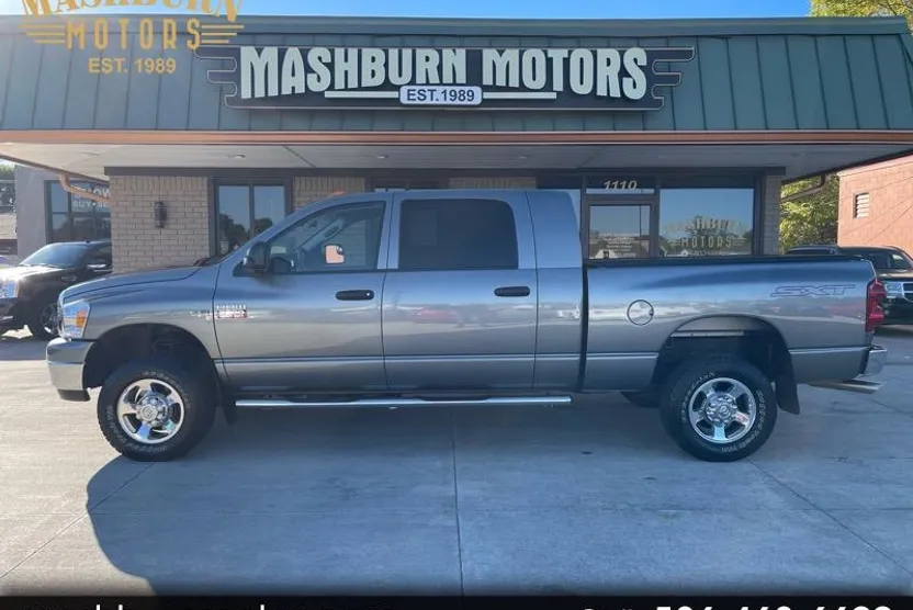 2008 Dodge Ram SLT photo 1