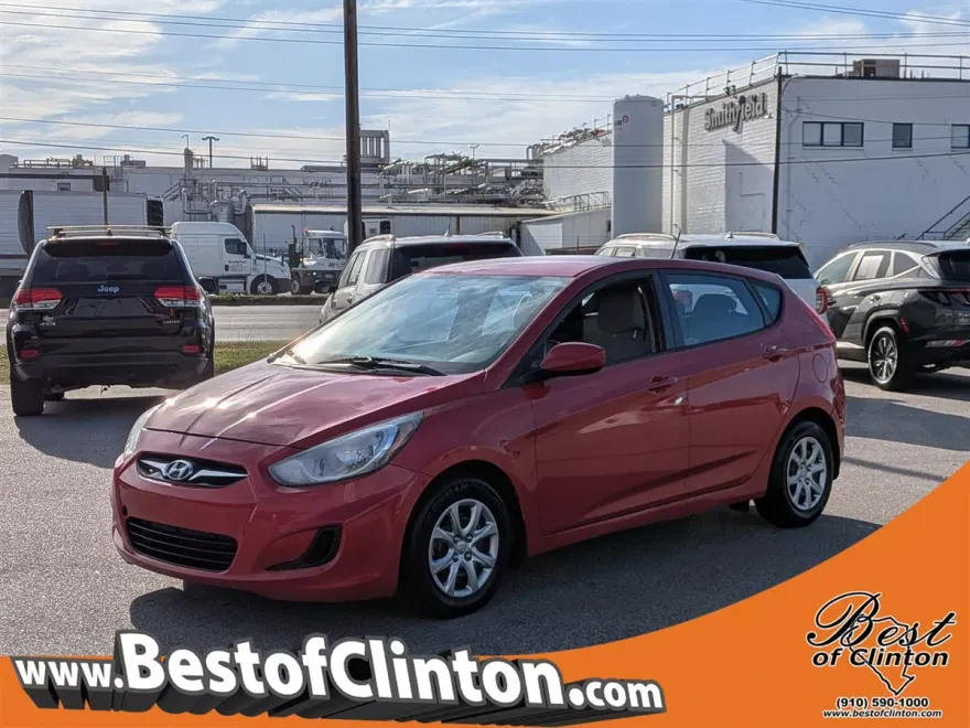 2014 Hyundai Accent GS photo 1