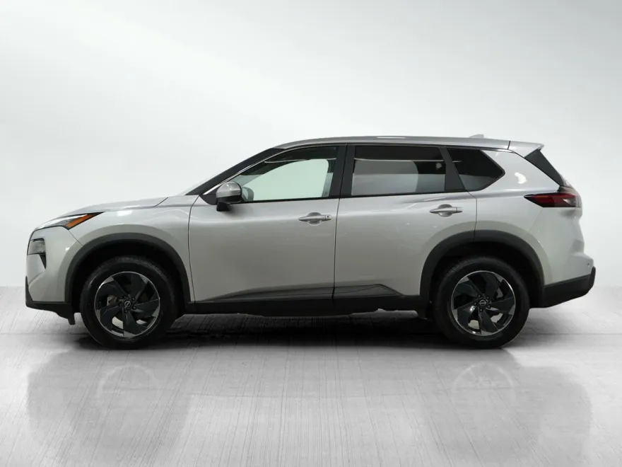 2024 Nissan Rogue SV photo 1