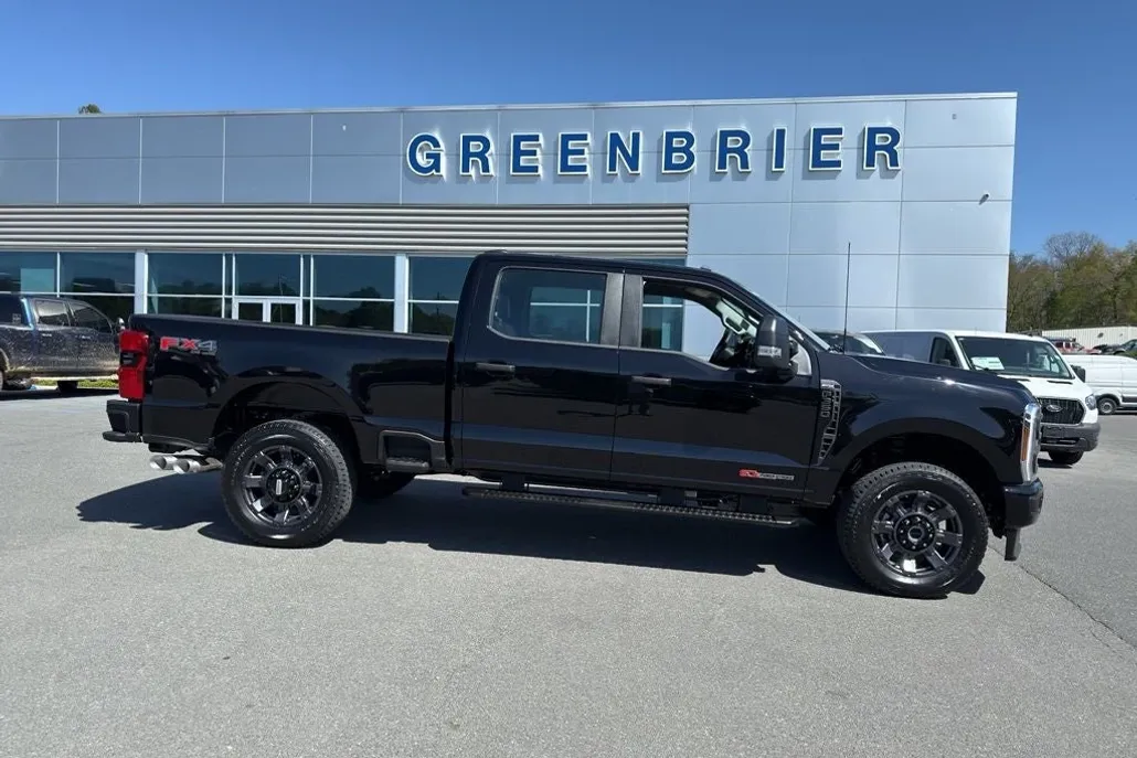 2025 Ford F-350 XL photo 1
