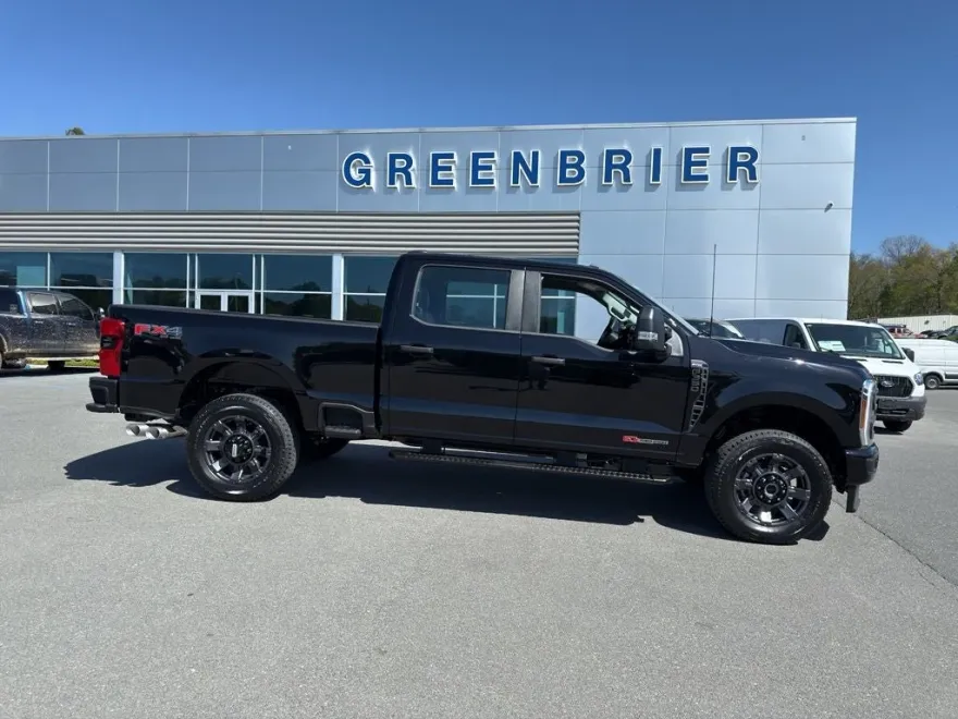 2025 Ford F-350 XL photo 1