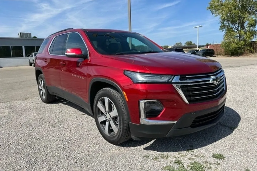 2023 Chevrolet Traverse Leather photo 1