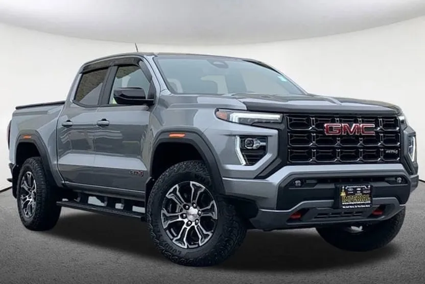 2024 Gmc Canyon AT4 photo 1