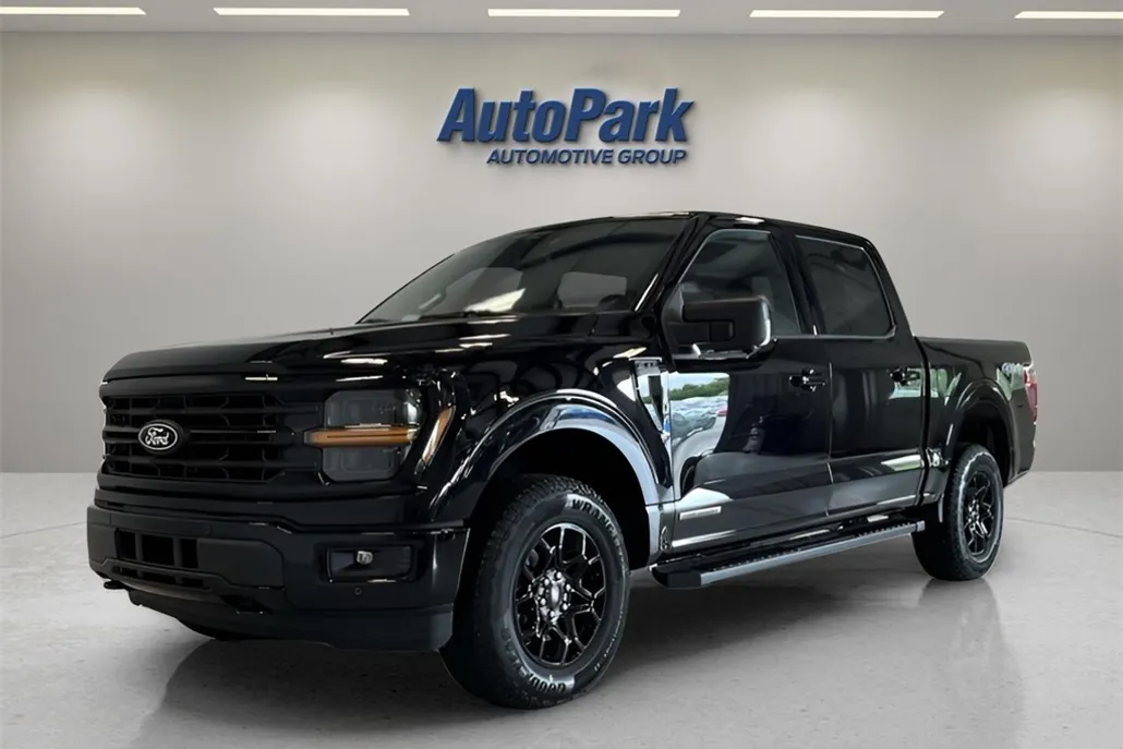 2025 Ford F-150 XLT photo 1