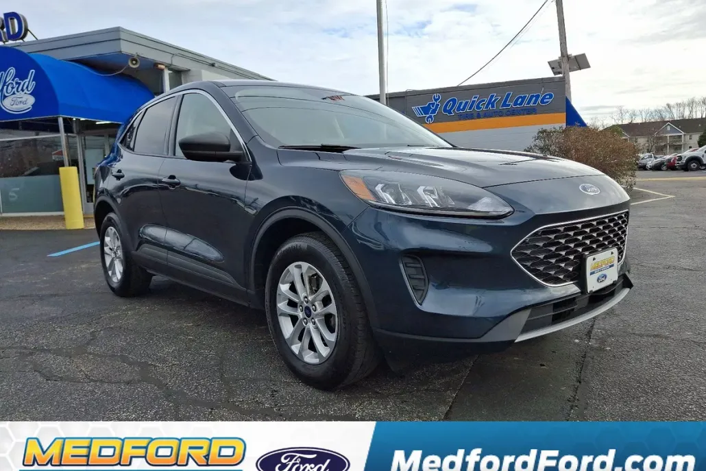 2022 Ford Escape SE photo 1