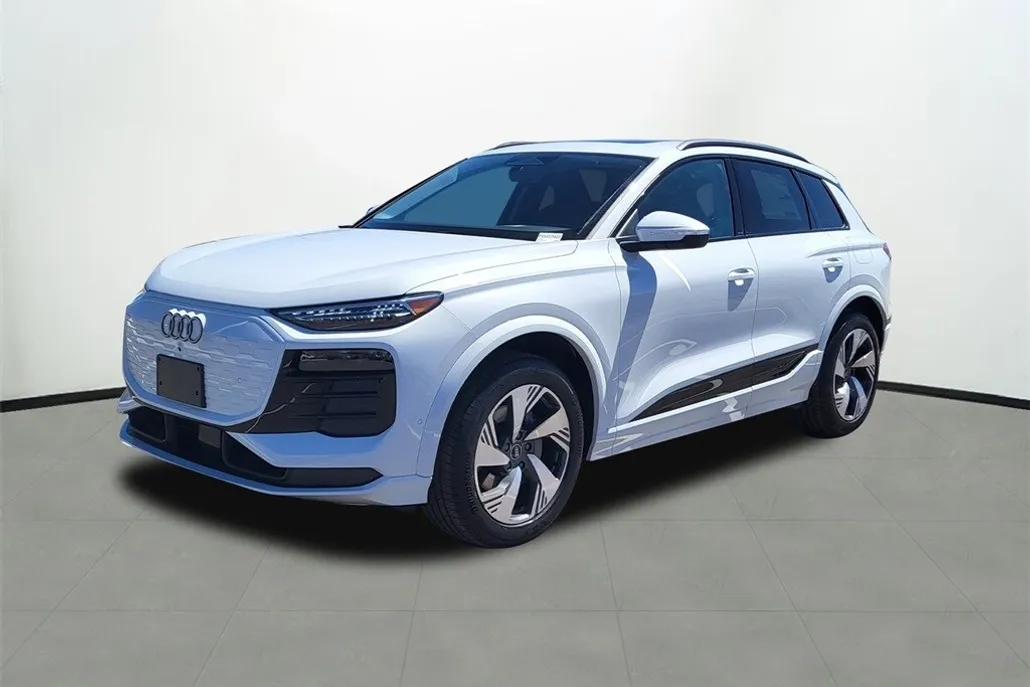 2025 Audi Q6 E-tron Premium Plus photo 1
