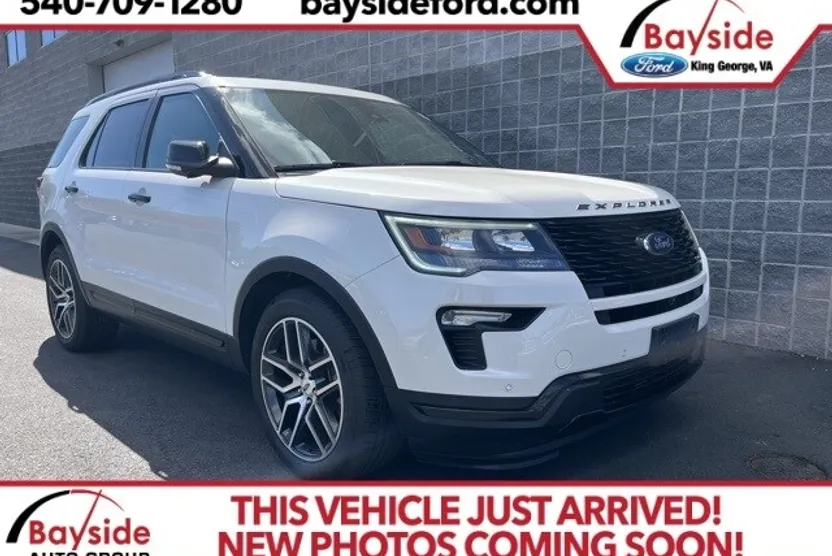 2018 Ford Explorer Sport photo 1