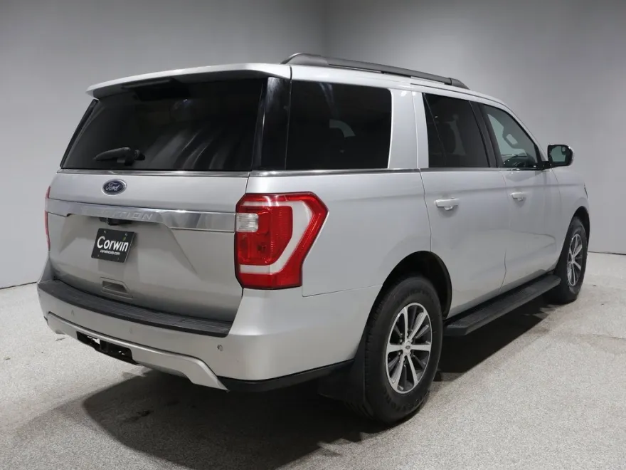 2019 Ford Expedition XLT photo 1